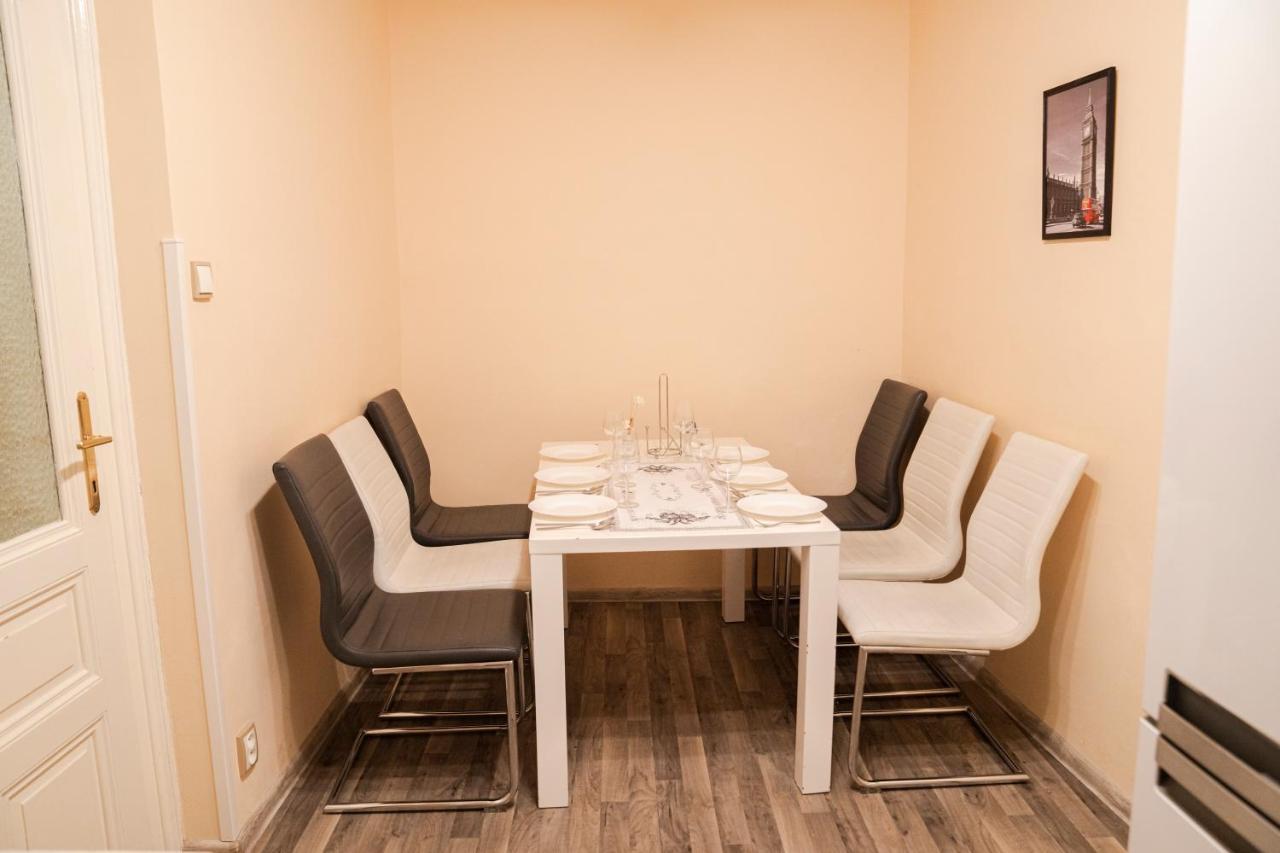 Helen Homestay Vaclavske Namesti Praha Eksteriør bilde
