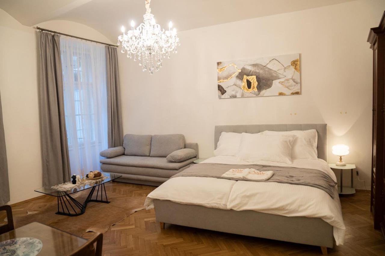 Helen Homestay Vaclavske Namesti Praha Eksteriør bilde