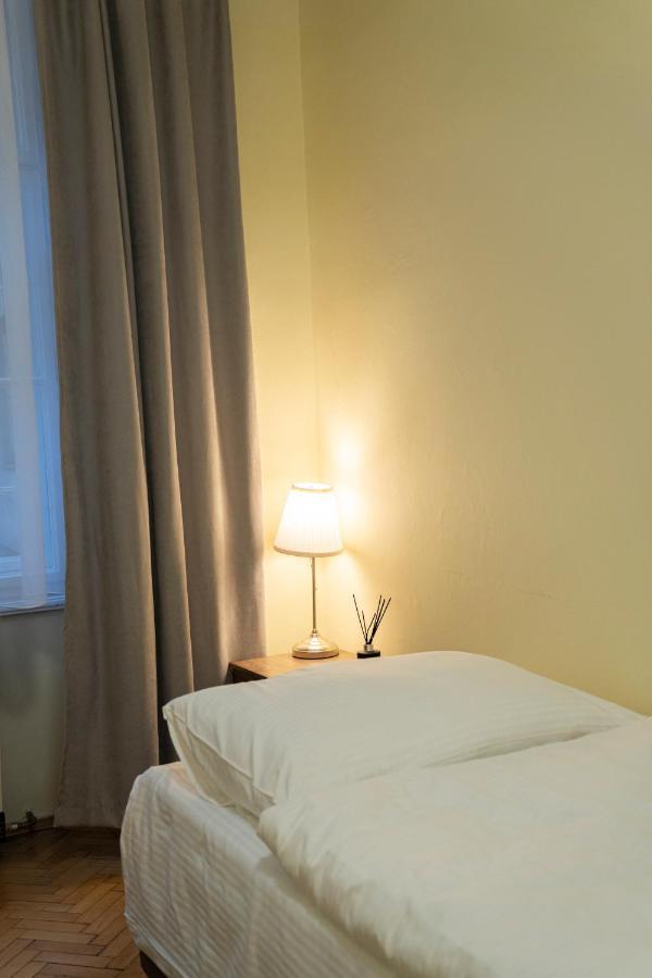 Helen Homestay Vaclavske Namesti Praha Eksteriør bilde